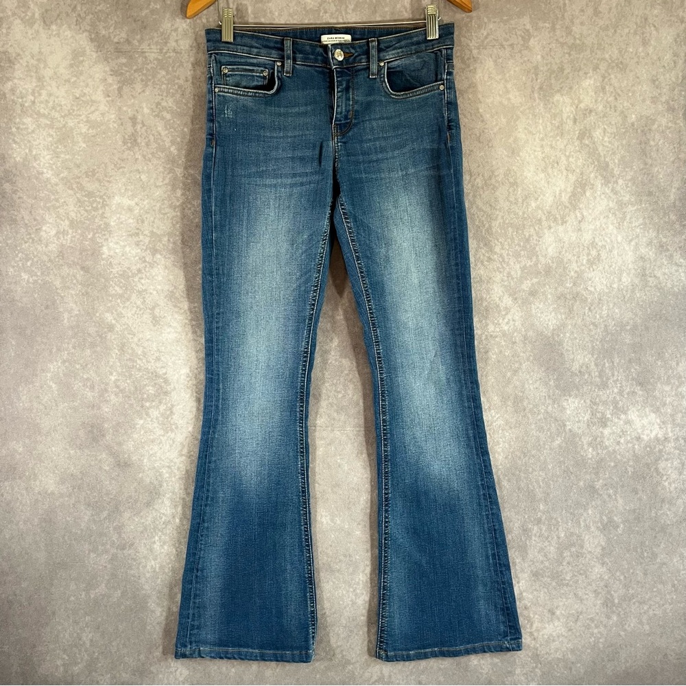 Zara Flare Jeans Women US 6 Medium Wash Denim Pants Mid Rise No‎ Stretch Hippie